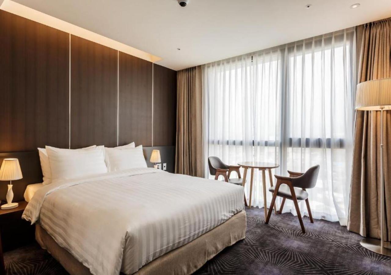Golden Daisy Hotel Seogwipo Ngoại thất bức ảnh